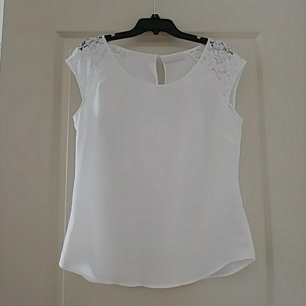 New York & Company pretty white top